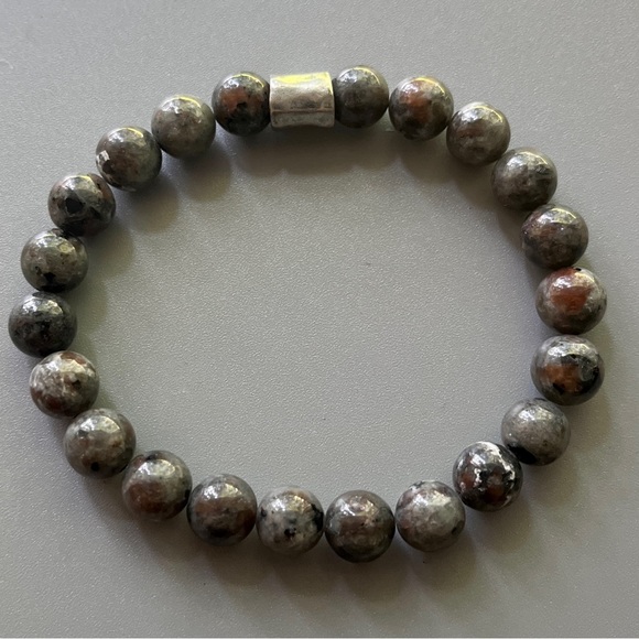 Gray Yooperlite Handcrafted Bead Bracelet - Picture 2 of 7